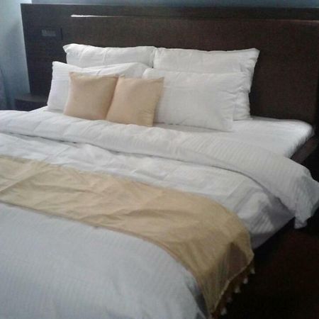 Highlander-Cottage For Rent ลันส์โดว์นี ภายนอก รูปภาพ
