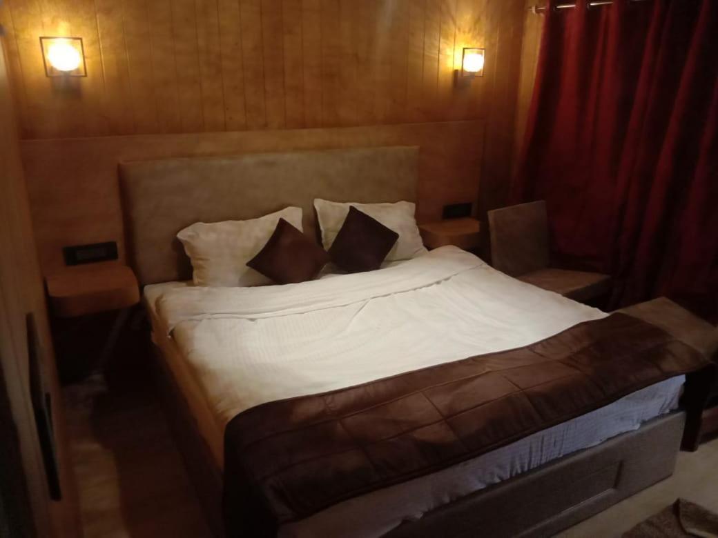 Highlander-Cottage For Rent ลันส์โดว์นี ภายนอก รูปภาพ